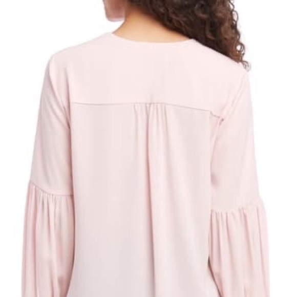 🆕 Gorgeous pink Karen Kane Blouse - Picture 4 of 4
